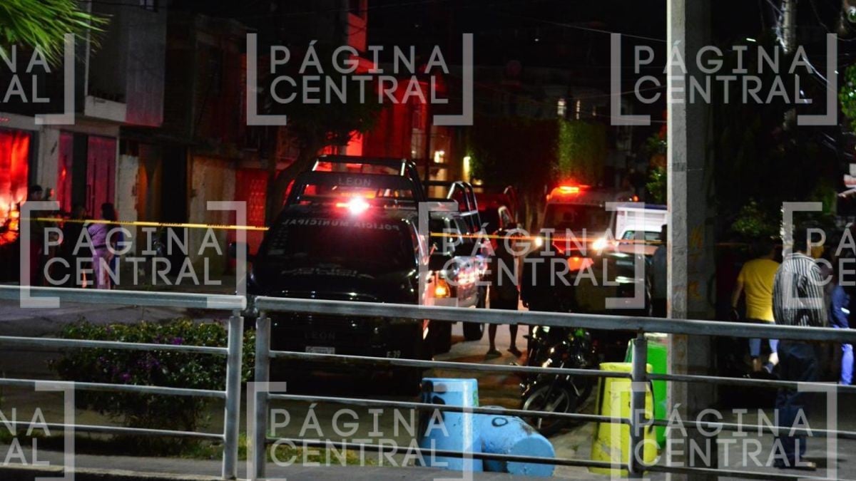 VIDEO Sufren ataque armado: Sicarios balean a tres personas, en León 