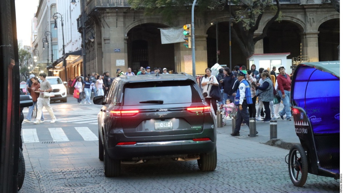 Defiende Claudia Sheinbaum a la Corte y exhibe lujos de exministros