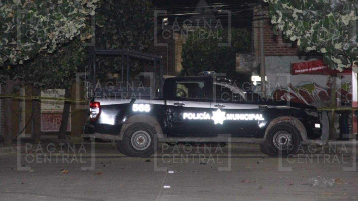 Policías patrullaban cuando vieron a un hombre tirado, tenía un balazo y heridas de tortura