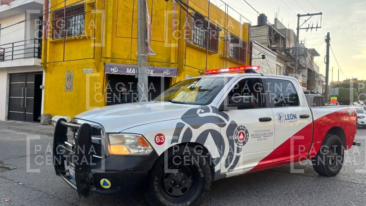 Grave pintor al tocar cables de alta tensión y caer al vacío; pintaba una pizzería