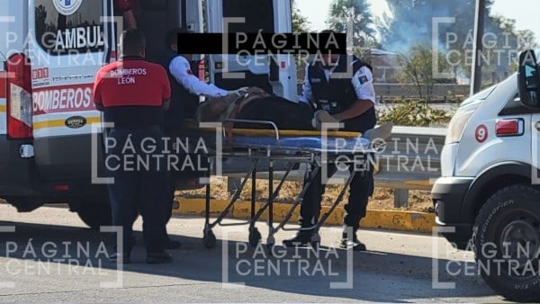 ¡Fuerte choque! Impactan dos motociclistas en aparatoso accidente en carretera a Duarte