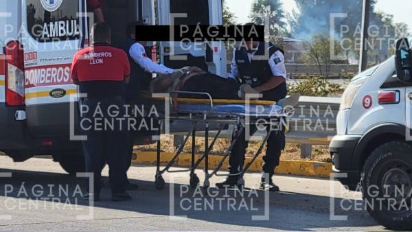 ¡Fuerte choque! Impactan dos motociclistas en aparatoso accidente en carretera a Duarte