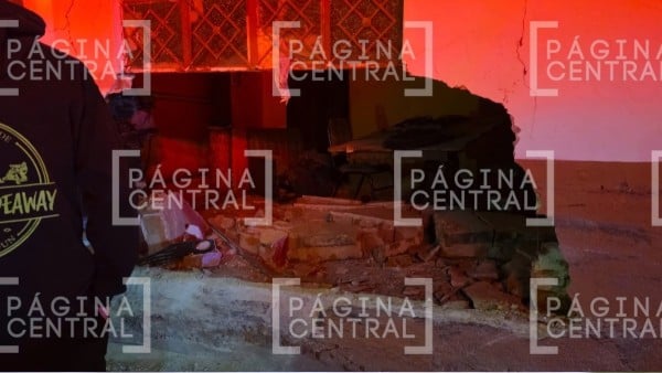 ¡Otro más! Vehículo pierde el control y se impacta en Malecón del Río de los Gómez