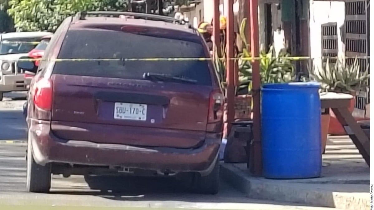 Muere aplastado por camioneta