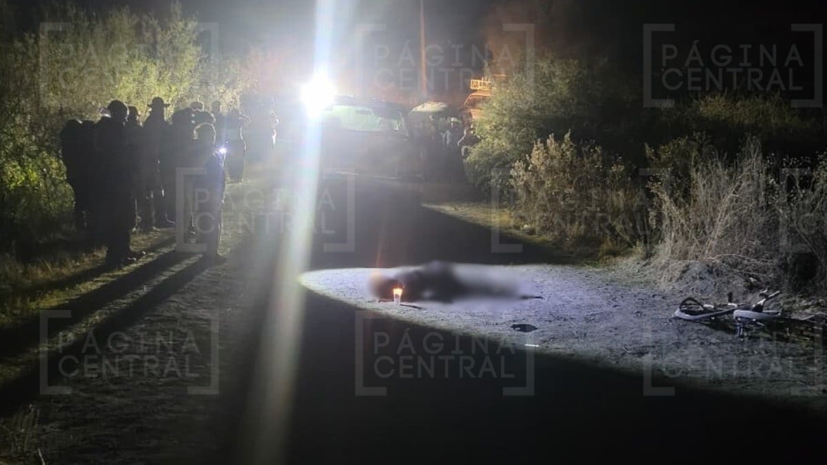 Hombre muere atropellado y dejan su cuerpo 5 horas a medio camino, tenía solo una veladora