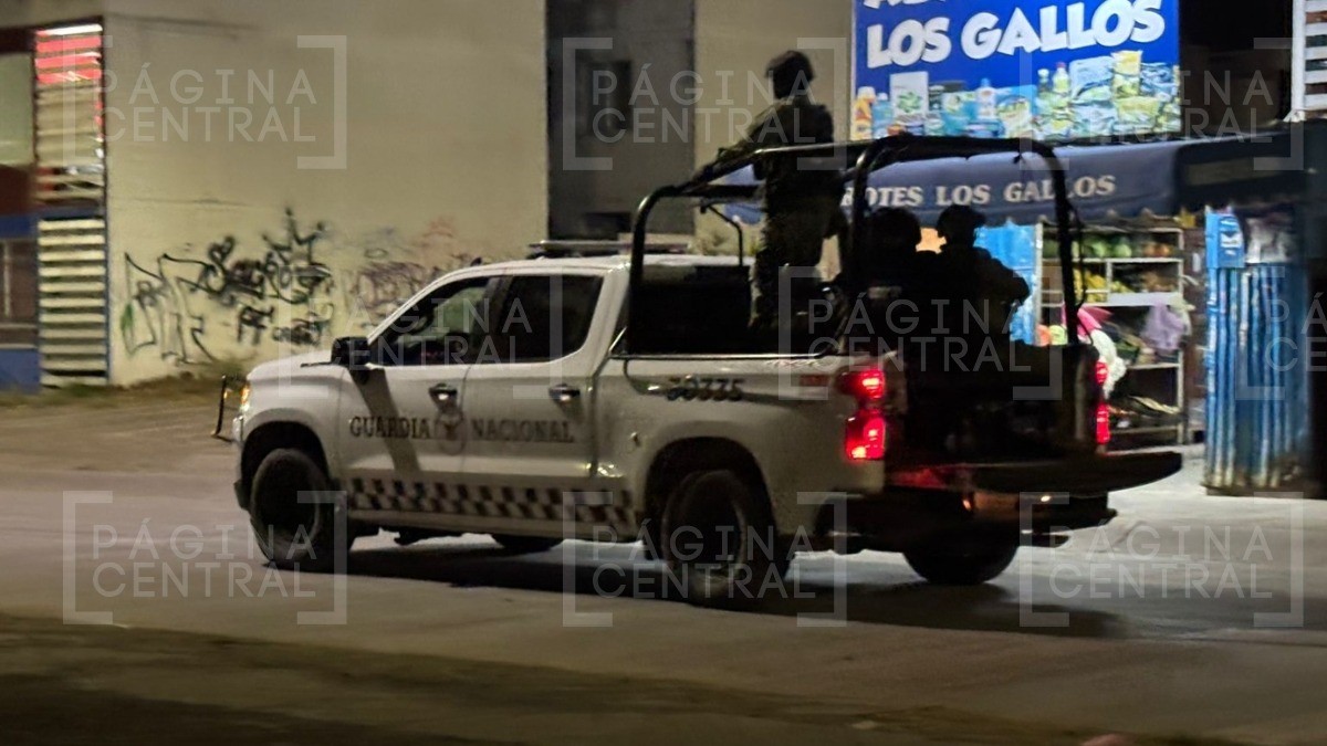 Menor iba caminando cuando hombres comenzaron a perseguirlo y lo balearon por la espalda