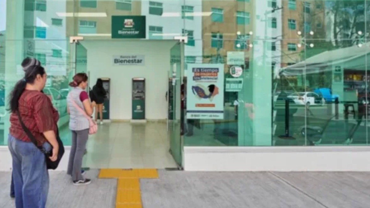 ¡Aguas! Resurge estafa de 'el pañuelazo' y alertan a abuelitos que cobran su pensión