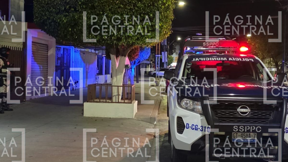 VIDEO Recibió varios balazos: Hombre es atacado por sicarios en moto