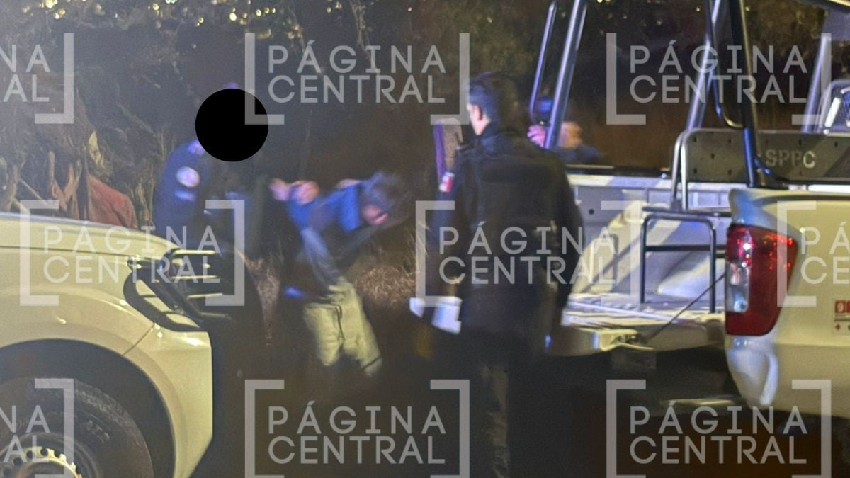 Tras ataque: Policías detienen a hombre armado que intentaba esconderse