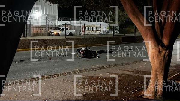 ¡Fuerte choque! Motociclista sufre aparatoso accidente en Industrial de Jerez