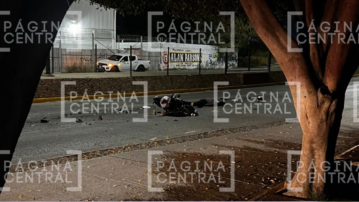 ¡Fuerte choque! Motociclista sufre aparatoso accidente en Industrial de Jerez