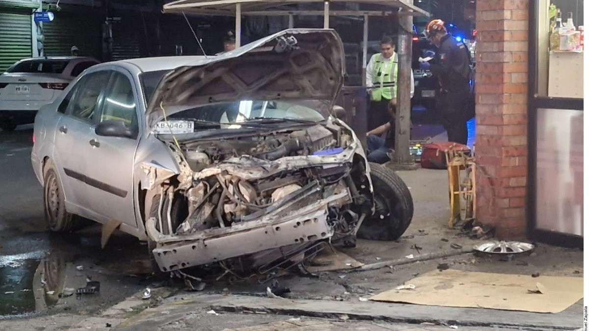 Choca, huye… y vuelve a chocar