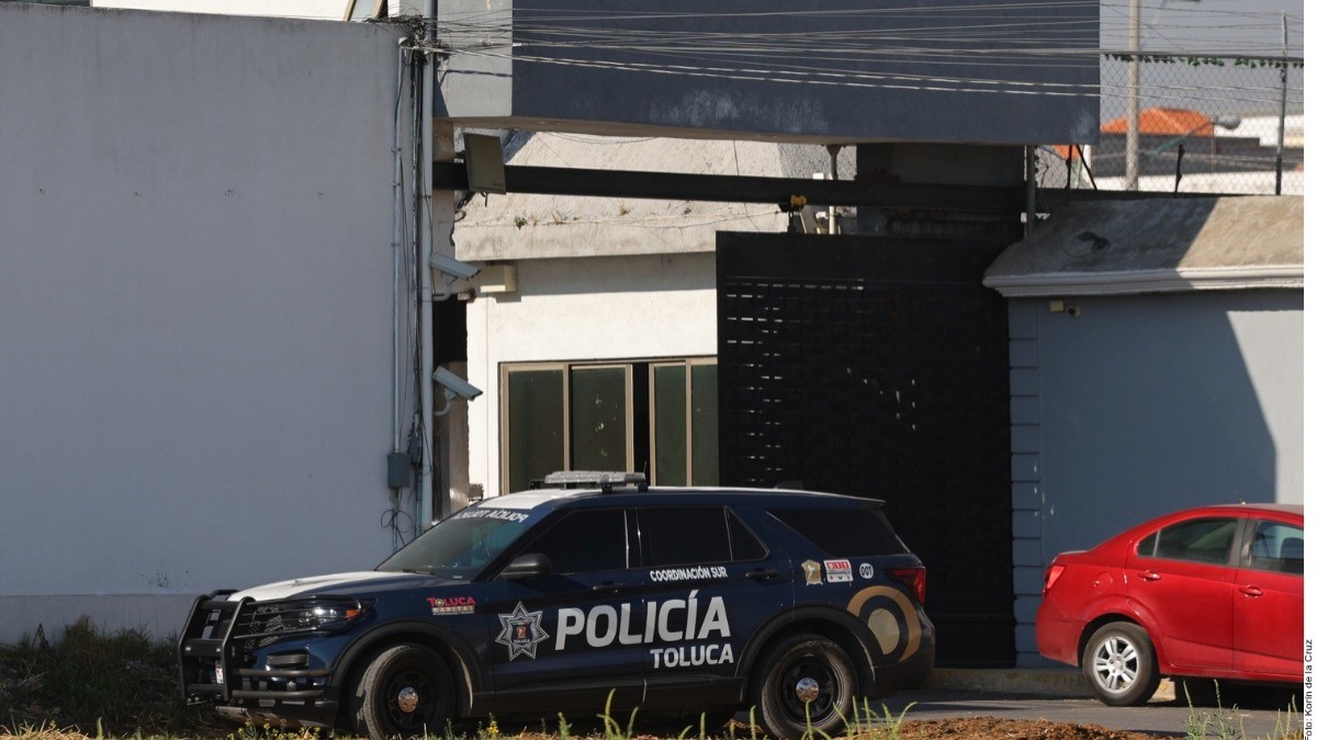 Mata adolescente a su papá y hermano en Toluca; se entrega