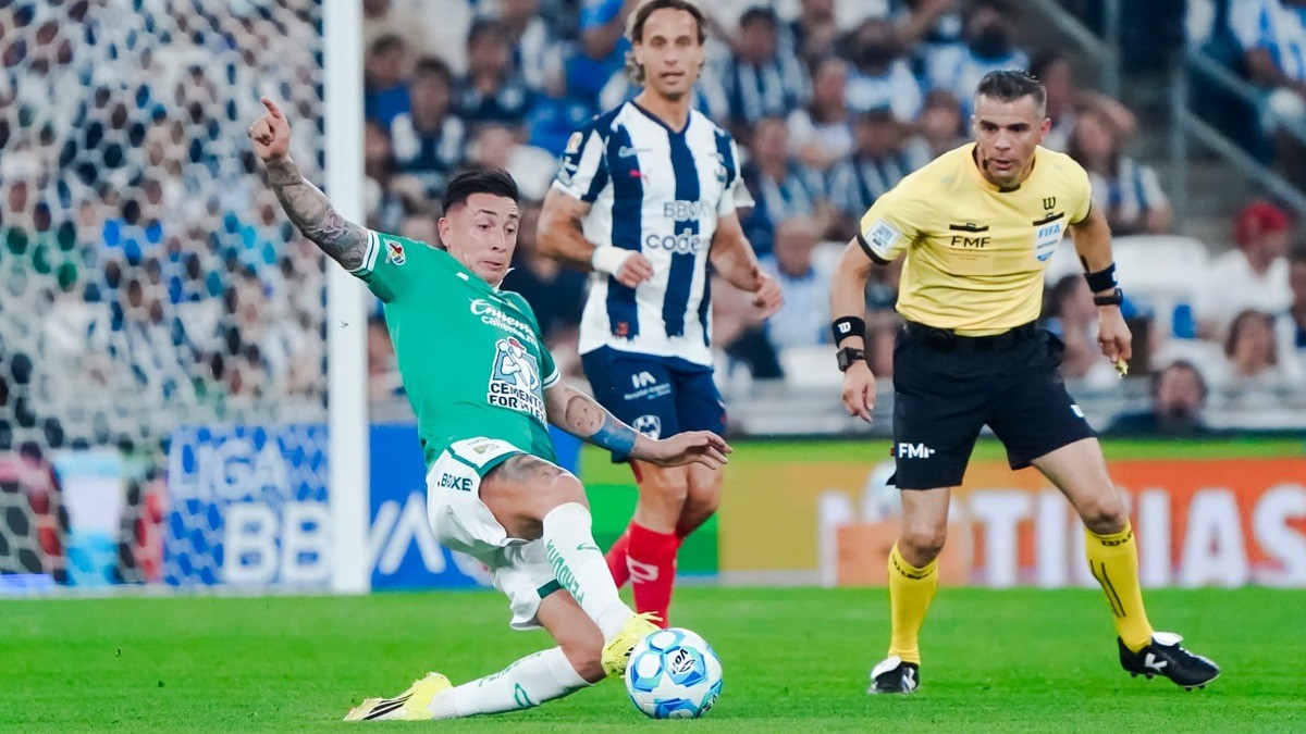 ¡No puede! Club León lucha, pero vuelve a perder ante Rayados