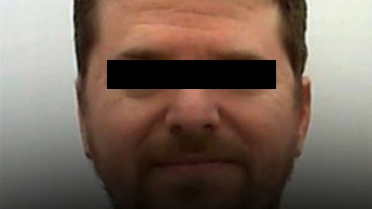 Obligó a su pareja a limpiar el crimen: Hombre asesina a amante de su esposa a puñaladas