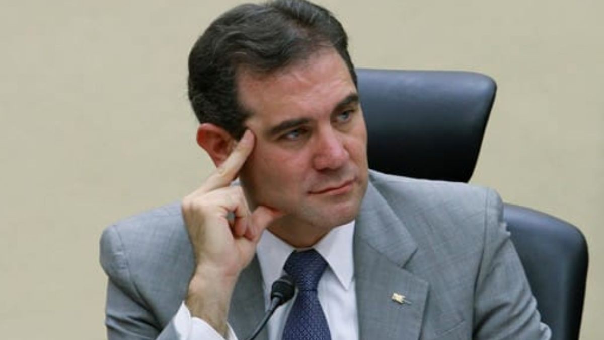 Advierte Córdova inestabilidad con reforma electoral