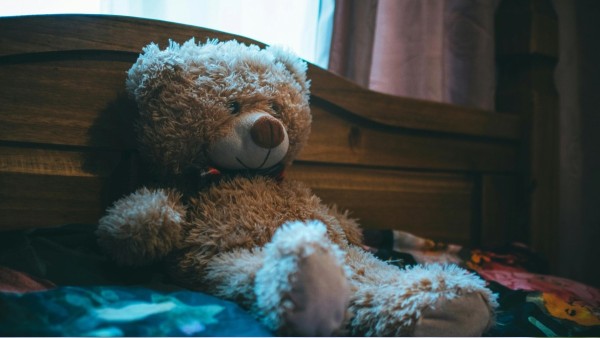 ¡Desgarradora escena! Nieta visita a sus abuelitos y así los encontró