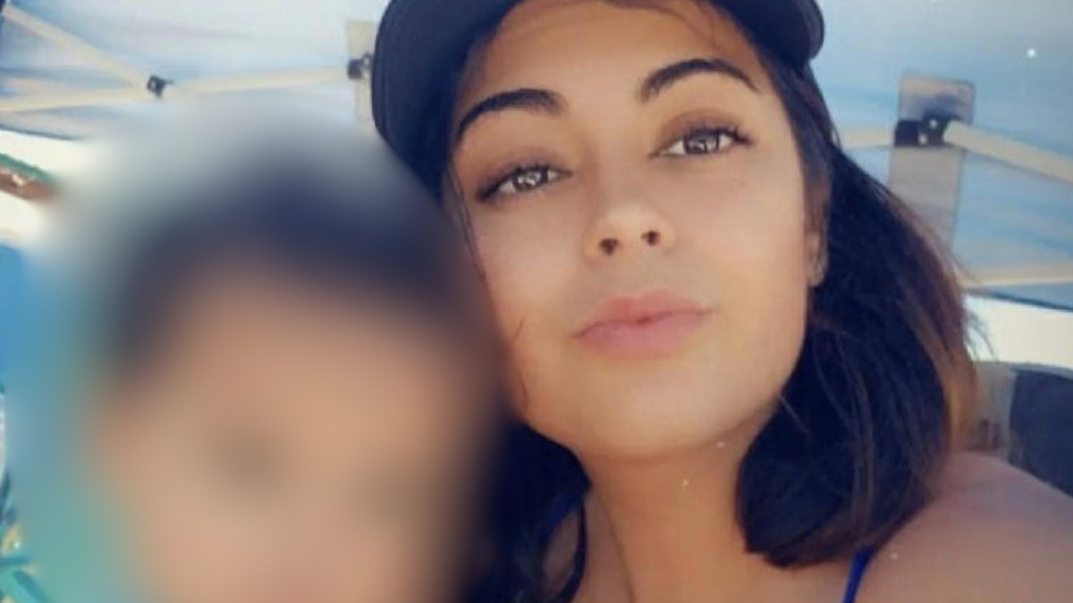 Mamá muere al proteger a su hijo de ataque de perros al acercarse a cachorritos en una caja