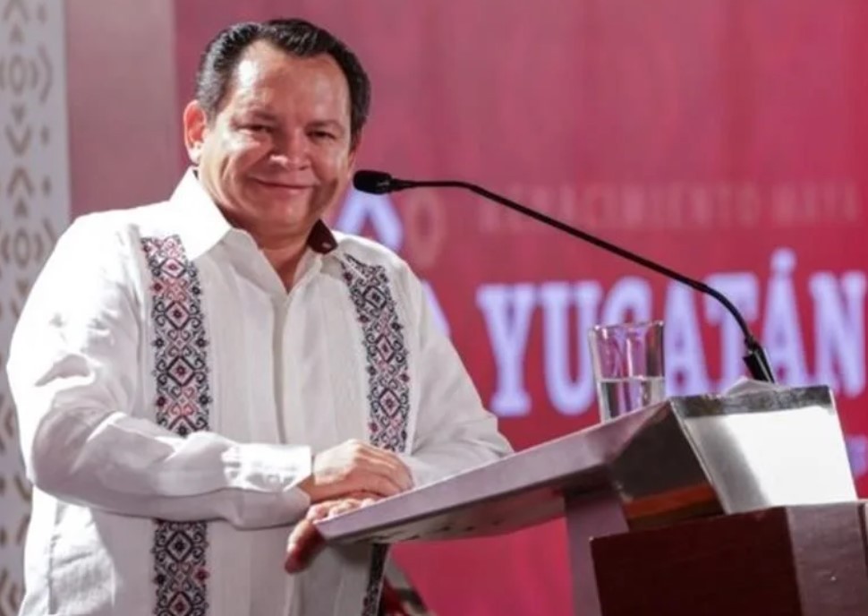 Gobernador morenista acumula 235 hectáreas