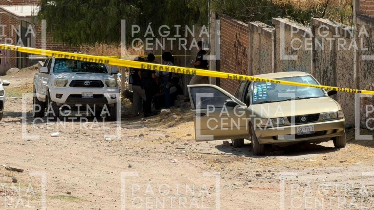 Arboledas de los Castillos: Hallan a persona sin vida dentro de auto
