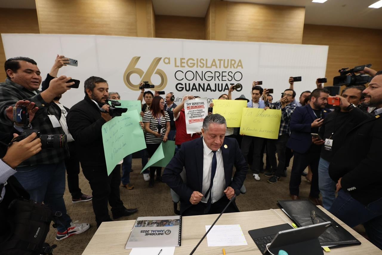 Protestan periodistas contra Fiscal Alatriste