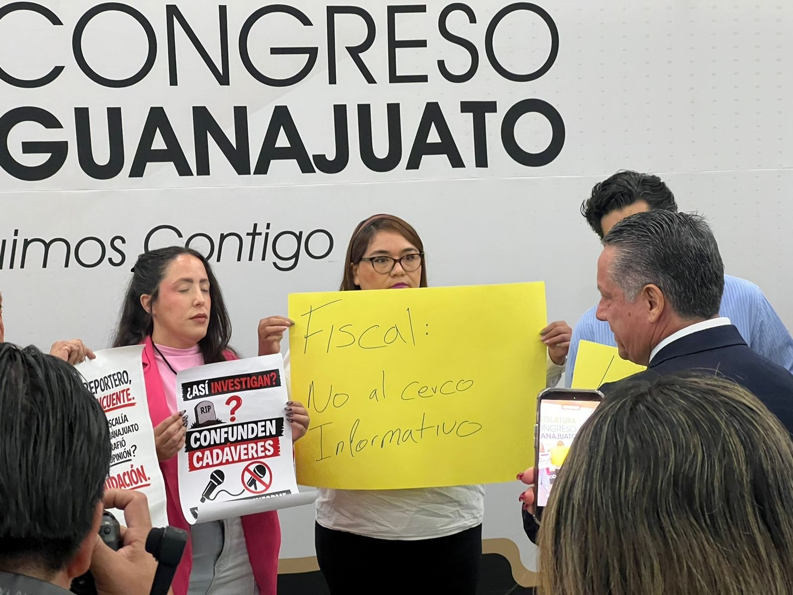 Protestan periodistas contra Fiscal Alatriste