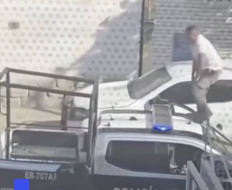 Hombre escapa de patrulla durante intento de detención en San Juan del Río; autoridades no informan si fue recapturado.