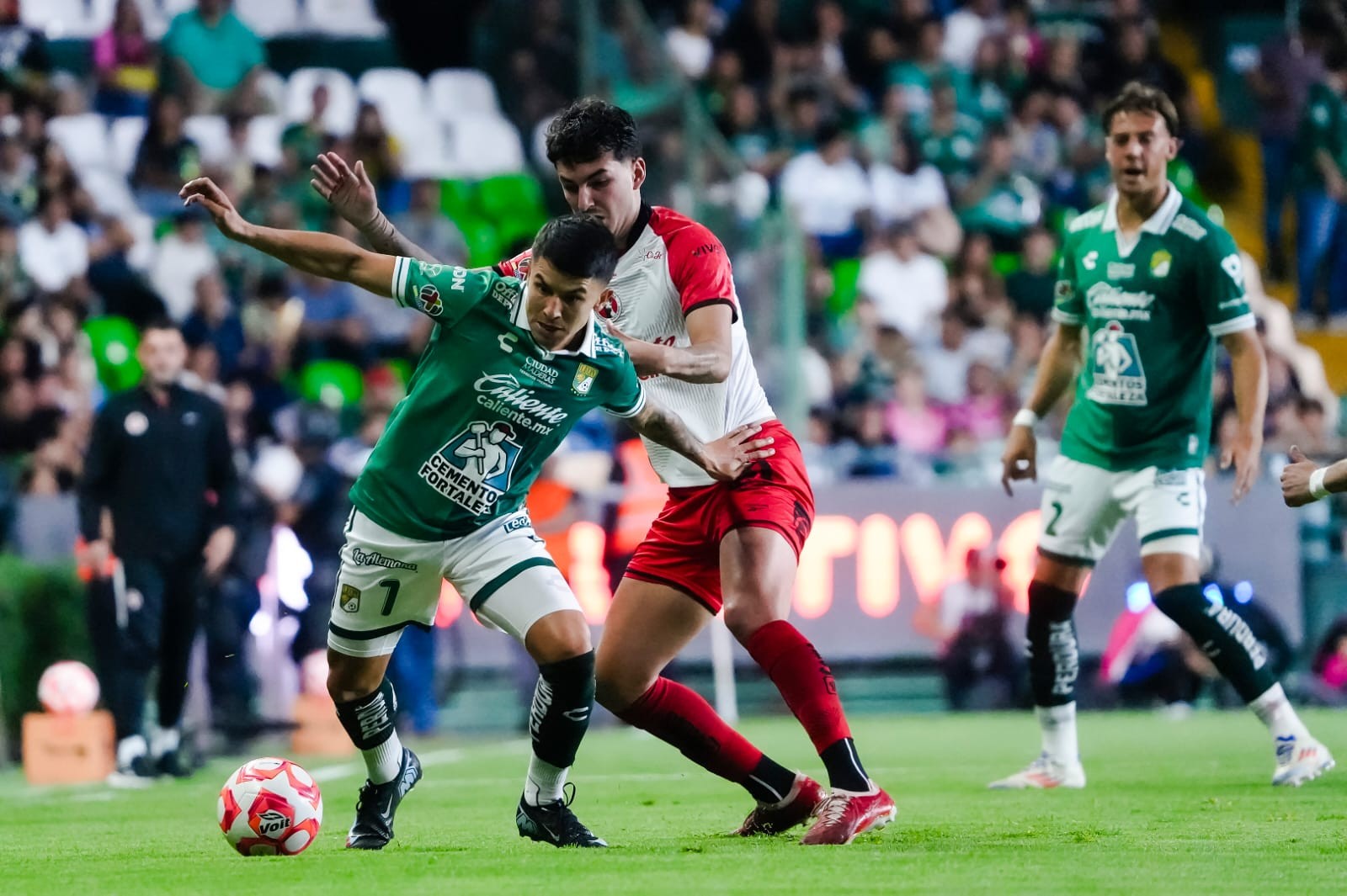 VIDEO: Xolos humilla al León en casa y deja a Ambriz contra las cuerdas