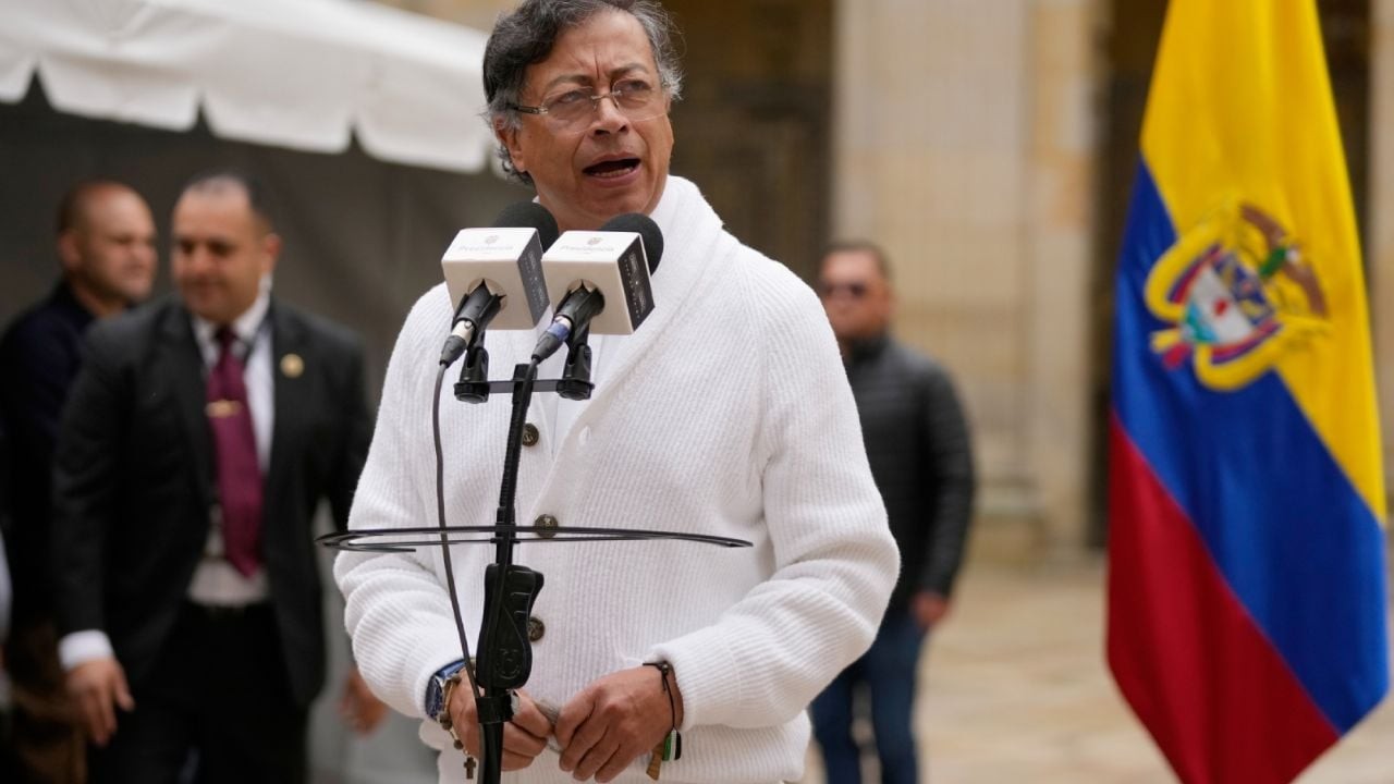 Bombardeos en Colombia: Denuncia presidente ataques desde la frontera