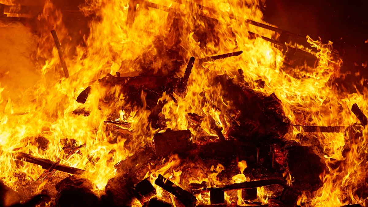Incendio en Monclova: Muere joven pareja y su bebé
