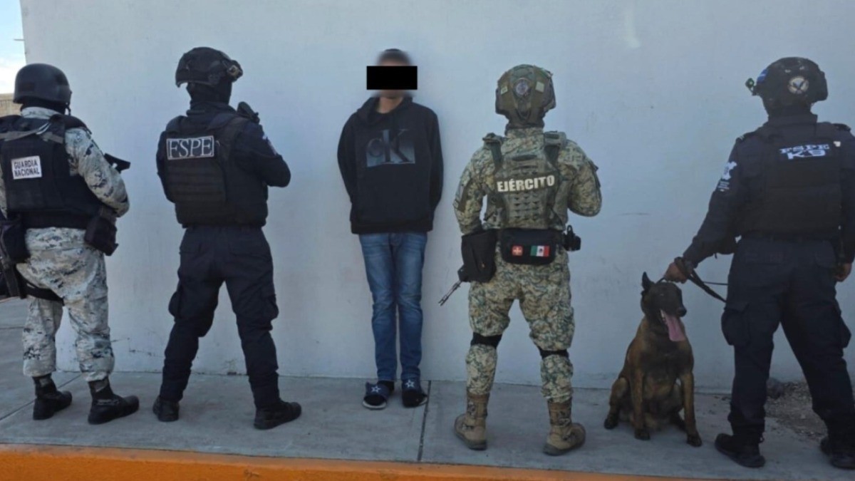 Captura Secretaría de Seguridad y Paz a dos hombres con arsenal, motos alteradas y droga