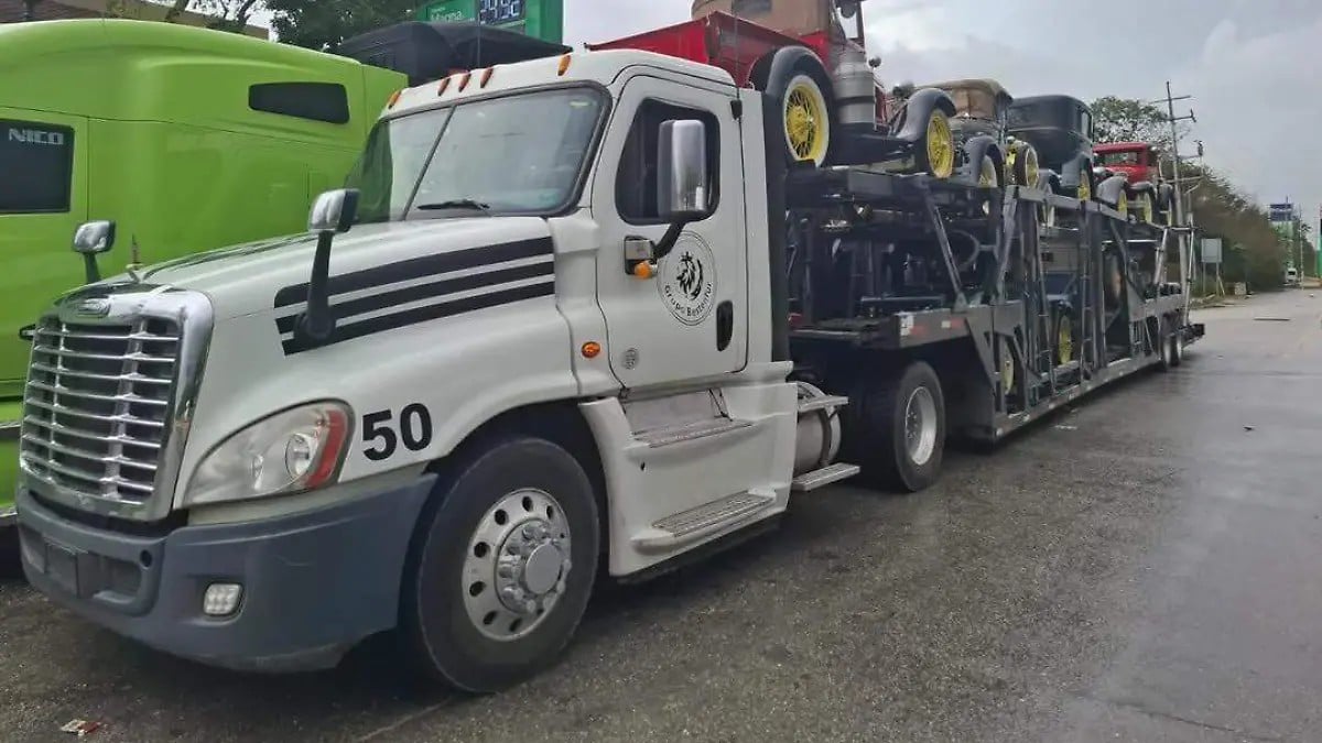Robo autos clásicos en Puebla: Los recuperaron en paraje