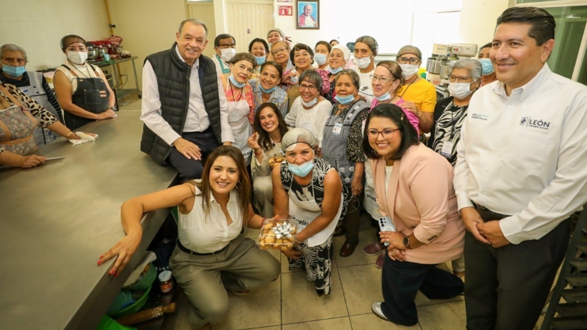 Ale Gutiérrez honra a adultos mayores; entrega Centro Gerontológico de León, ¡conócelo!