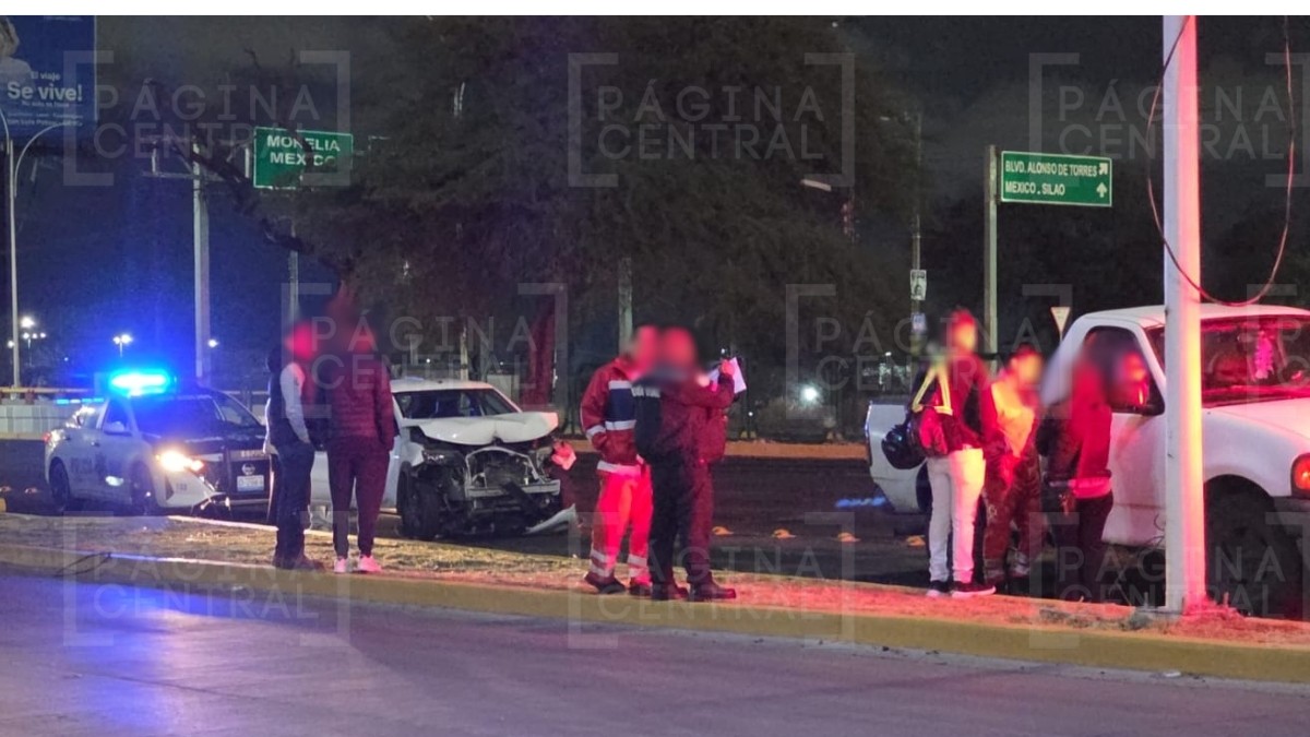 ¡Se quedó dormido! Conductor de auto ‘pestañea’ y causa fuerte accidente en el Morelos