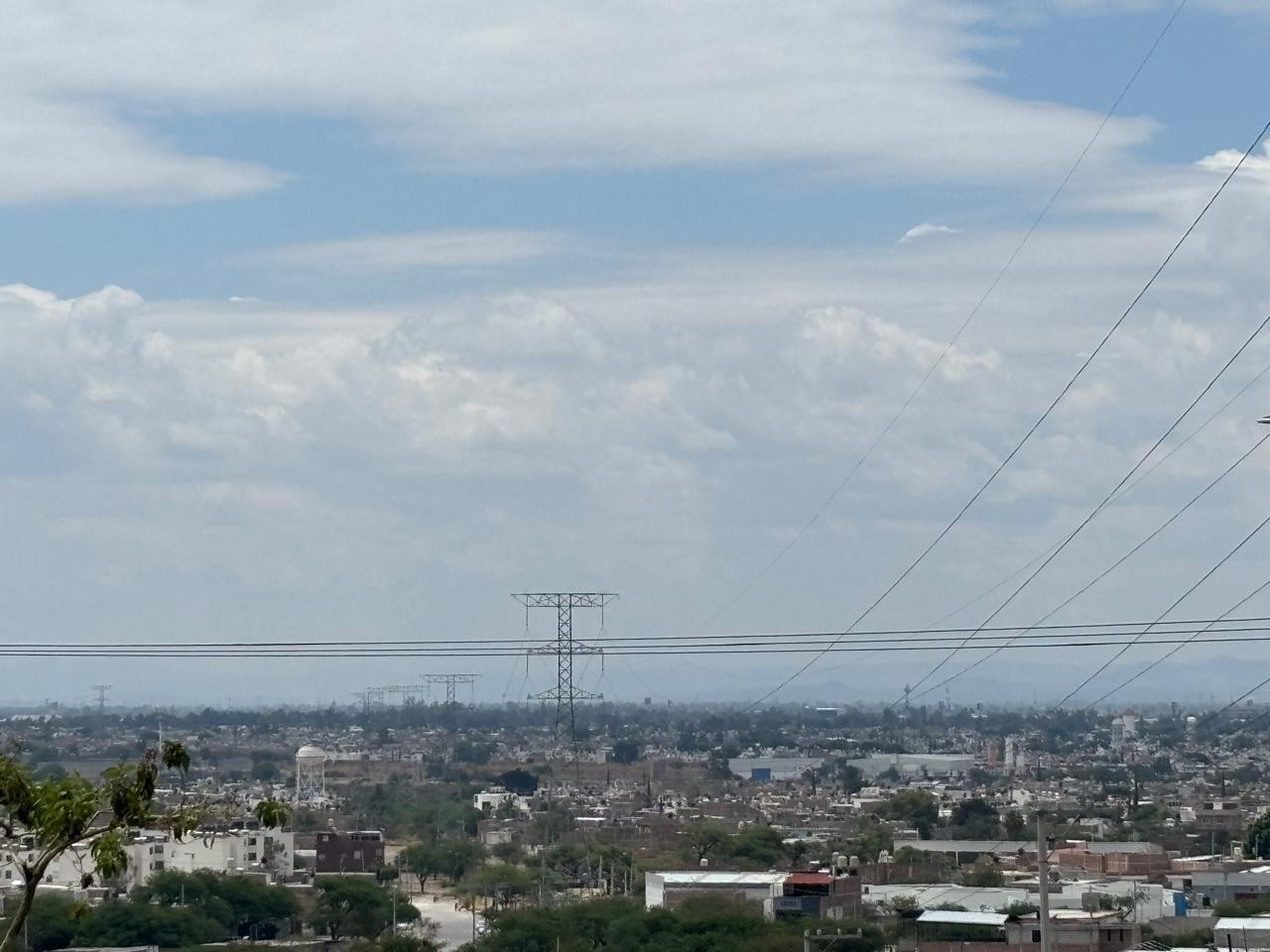 ¿Más calor y aire? Este es el pronóstico del clima en León