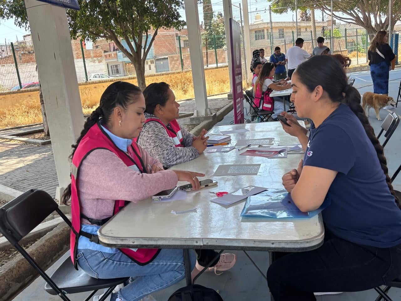 Entrega Tarjeta Rosa León