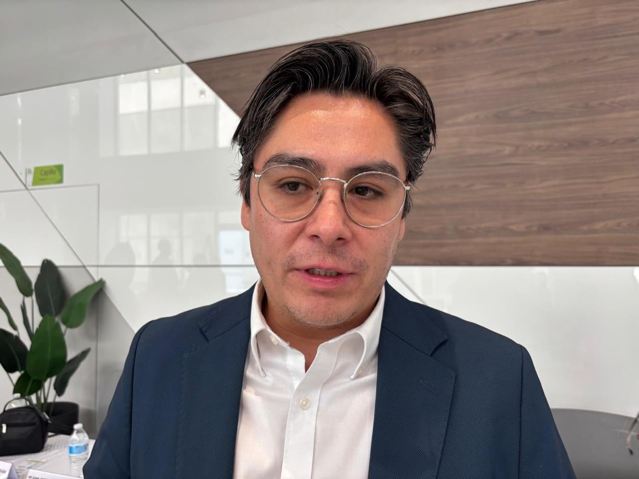 Alertan sobre riesgos por uso de sueros vitaminados sin supervisión médica