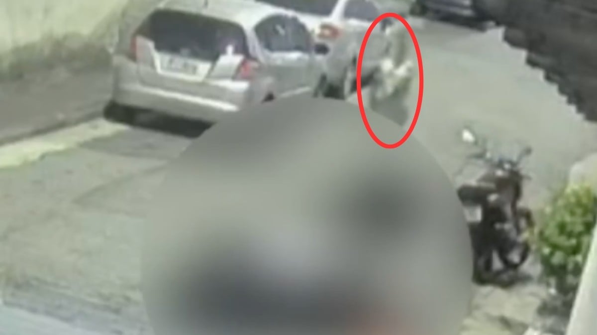 VIDEO Asaltantes intentan robar a mujer sin saber que era policía ¡y los mata!