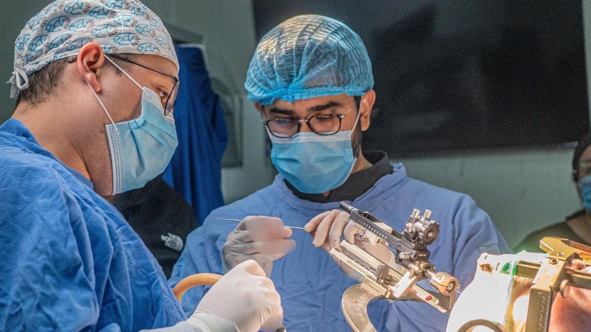 Tratamiento Parkinson Guanajuato: Un 'marcapasos cerebral' que cambia vidas