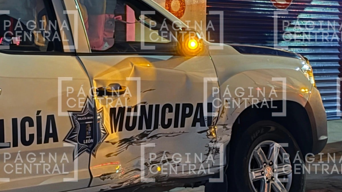 Choca contra patrulla que iba a servicio