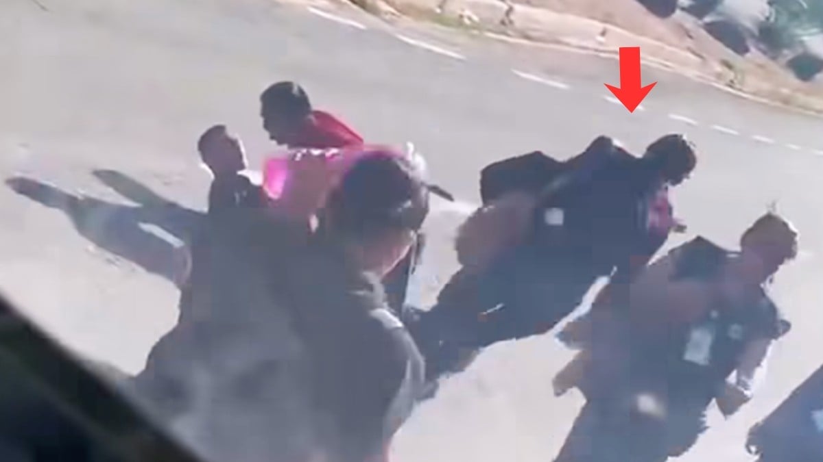 VIDEO Silvia quiso detener pelea afuera de Yazaki y segundos después cayó muerta