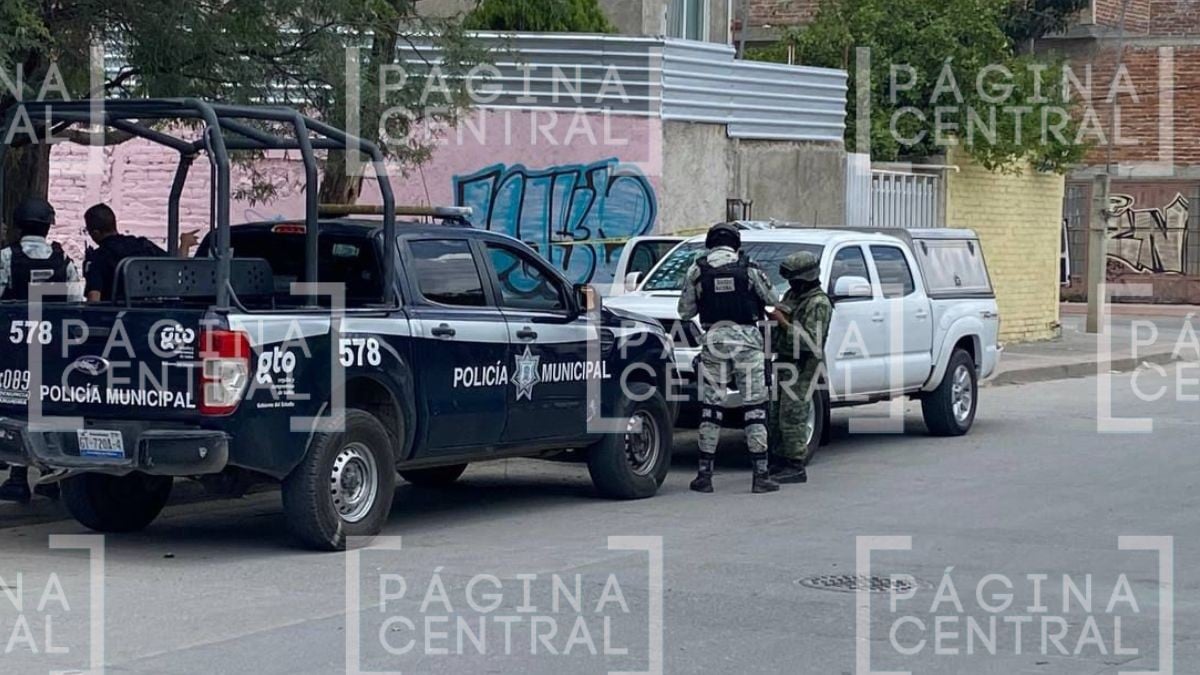 Frente a varias personas: Sicario mata a hombre en León