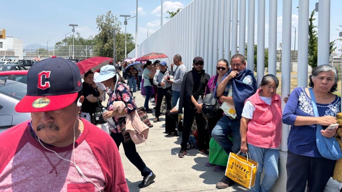 Calvario en el Hospital General de León: Largas filas y esperas de 8 horas por una cita