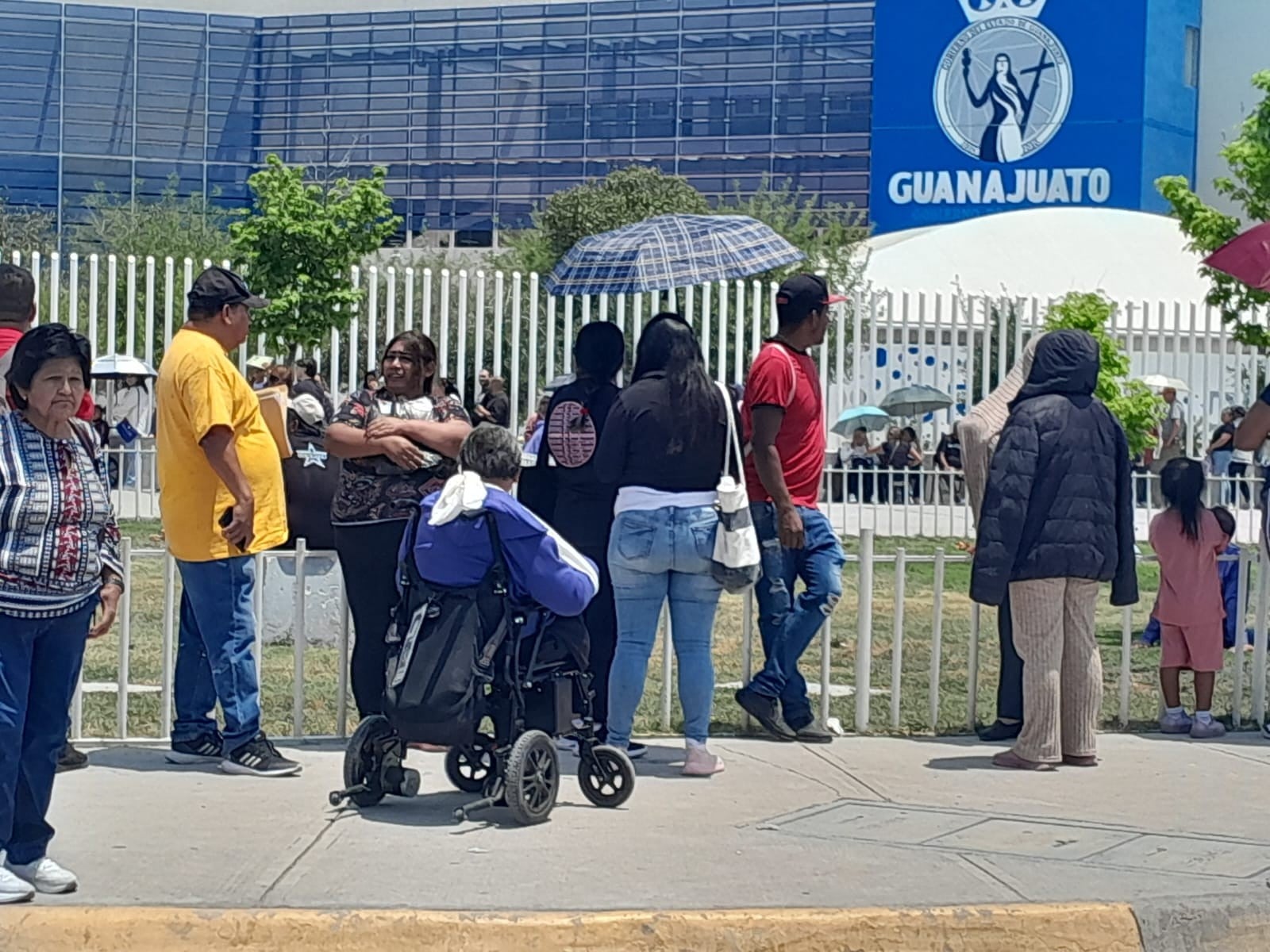 Hospital General de León agenda citas de especialidad para evitar pérdida de consultas