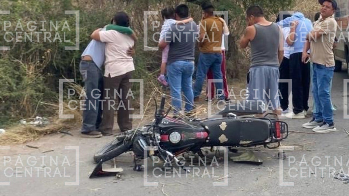 ¡Ni casco traían! Mueren dos niños tras accidente en motocicleta