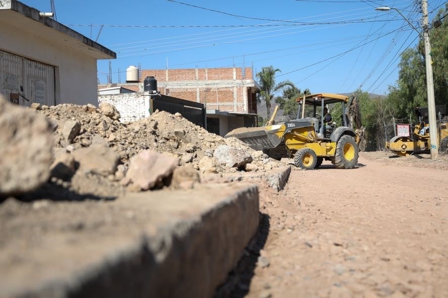 Avanza pavimentación en Hacienda Arriba, presenta avance del 60%; concluirá en esta fecha