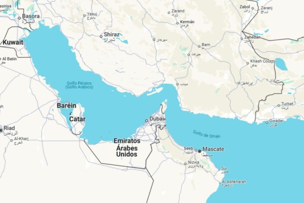 Irán cierra el estrecho de Ormuz