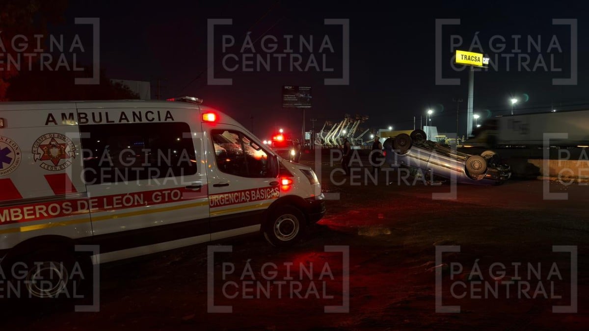 Volcadura en la León-Silao