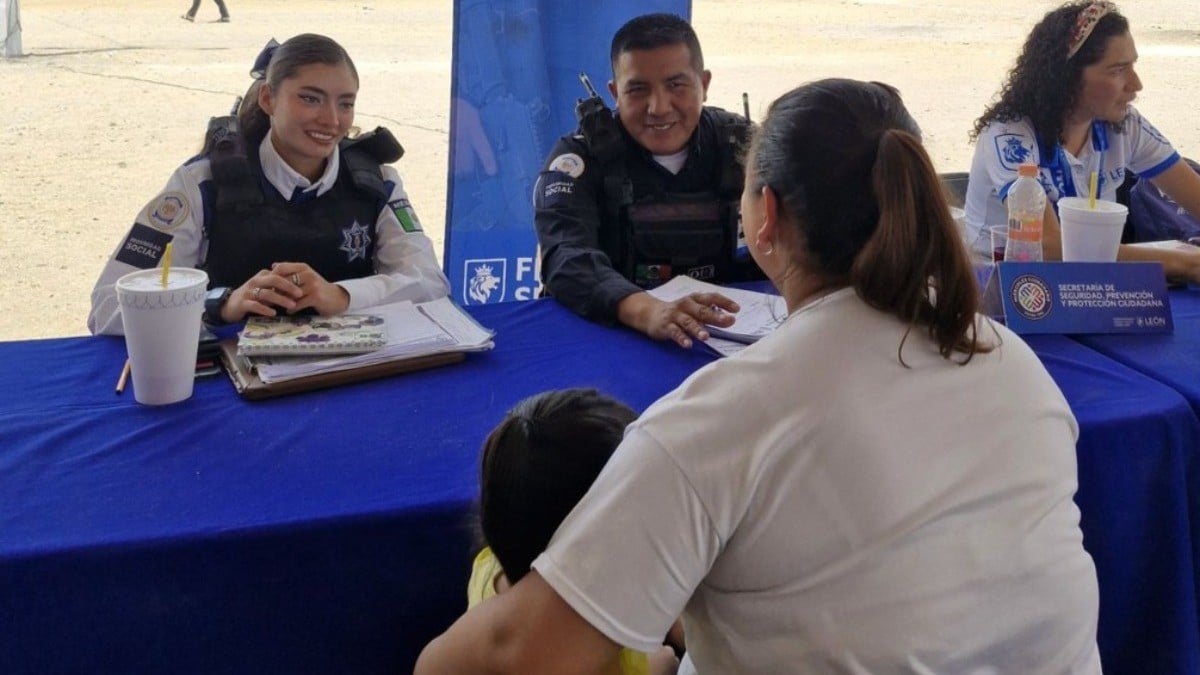 Mi Barrio Habla acerca servicios y atención a Jardines de San Sebastián