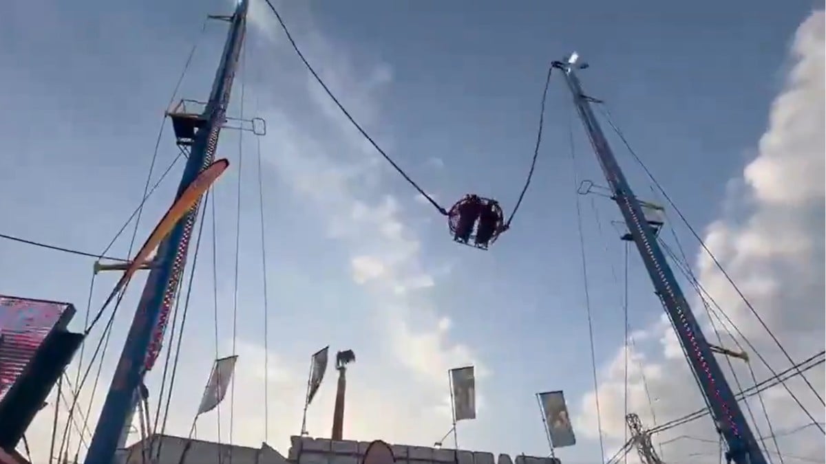 VIDEO ¡Se rompió un cable! Juego mecánico falla y deja cuatro personas lesionadas